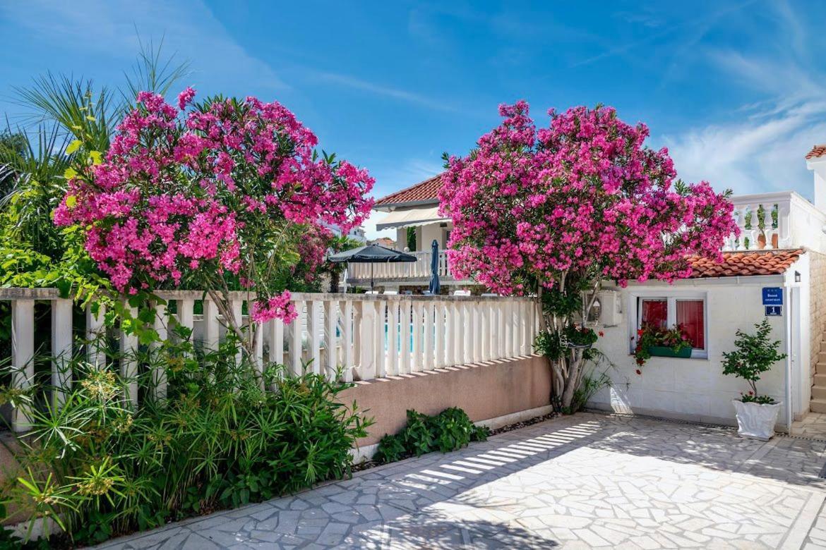 Sweet Home Trogir Exterior photo
